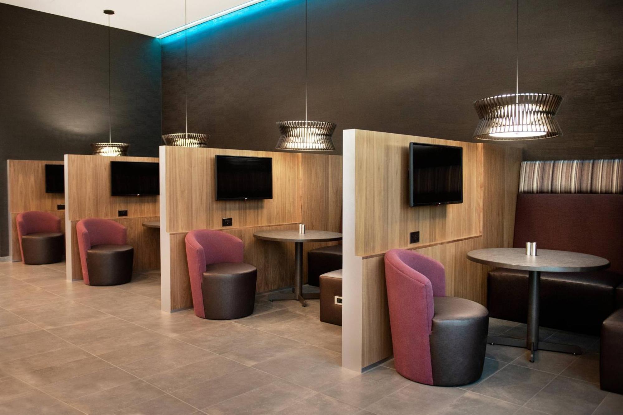 Courtyard By Marriott Mesa At Wrigleyville West Eksteriør bilde