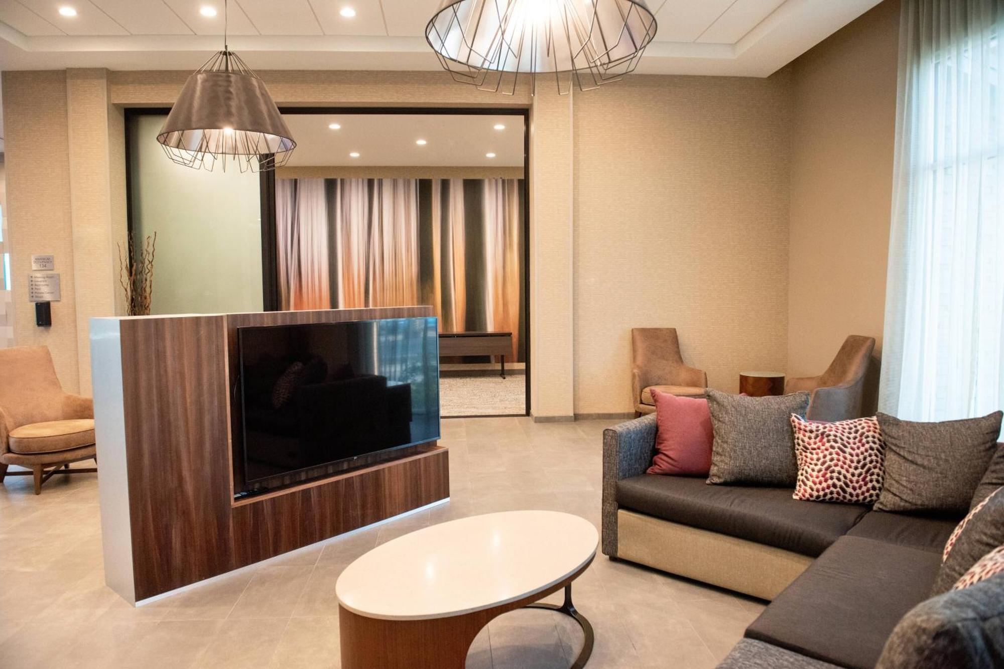 Courtyard By Marriott Mesa At Wrigleyville West Eksteriør bilde