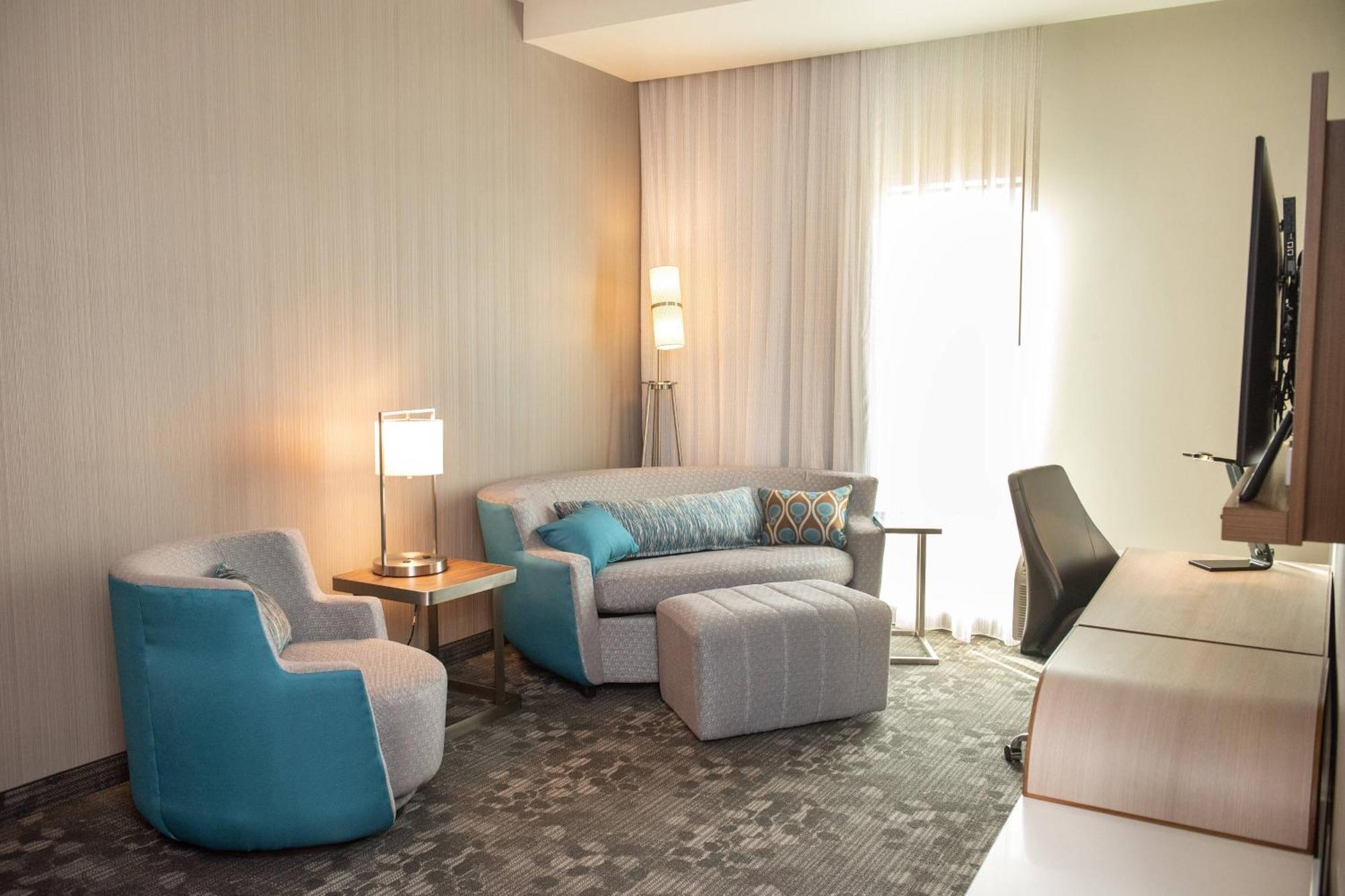 Courtyard By Marriott Mesa At Wrigleyville West Eksteriør bilde